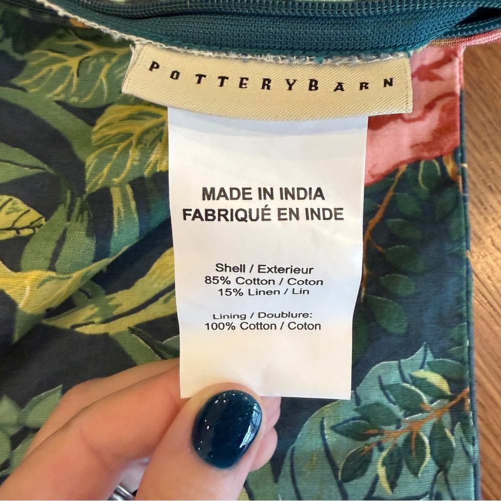 Pottery Barn pillow cover - Picture 3 of 4